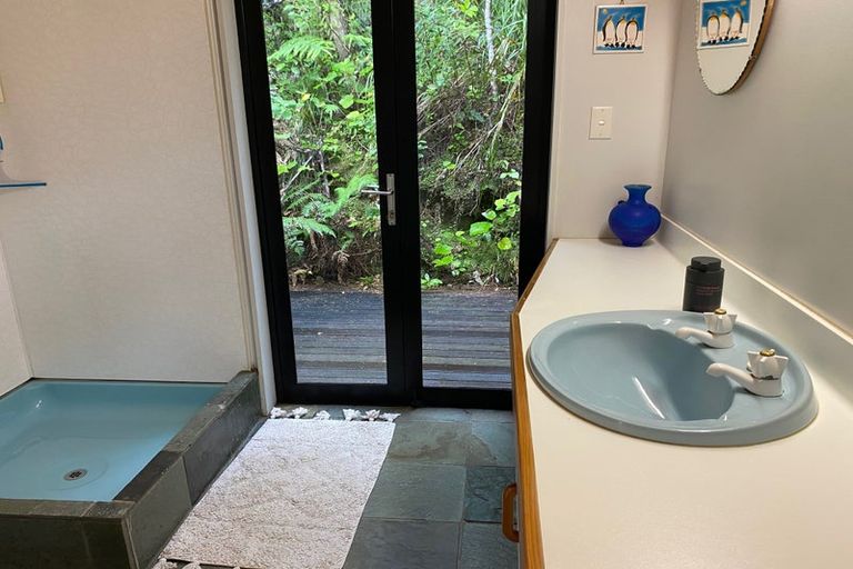 Photo of property in 22 Ngahere Terrace, Opoutere, Whangamata, 3691