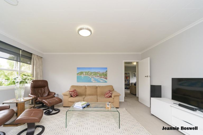 Photo of property in 20 Anaru Place, Awapuni, Palmerston North, 4412