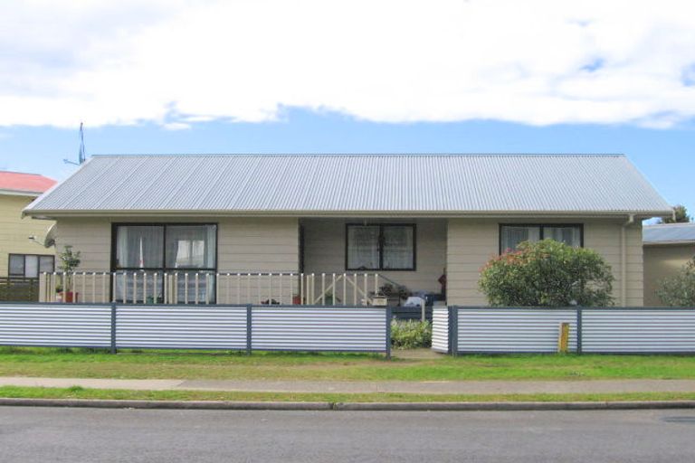 Photo of property in 100a Hilton Drive, Whangamata, 3620
