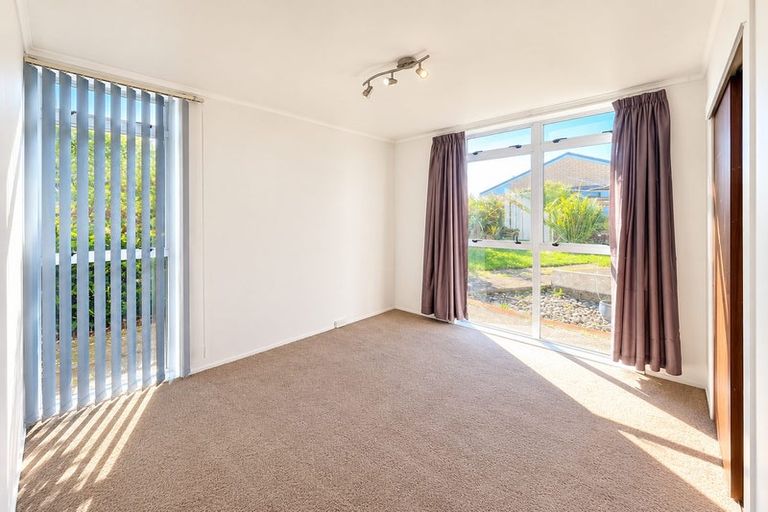 Photo of property in 35 Stanniland Street, Sunnyhills, Auckland, 2010