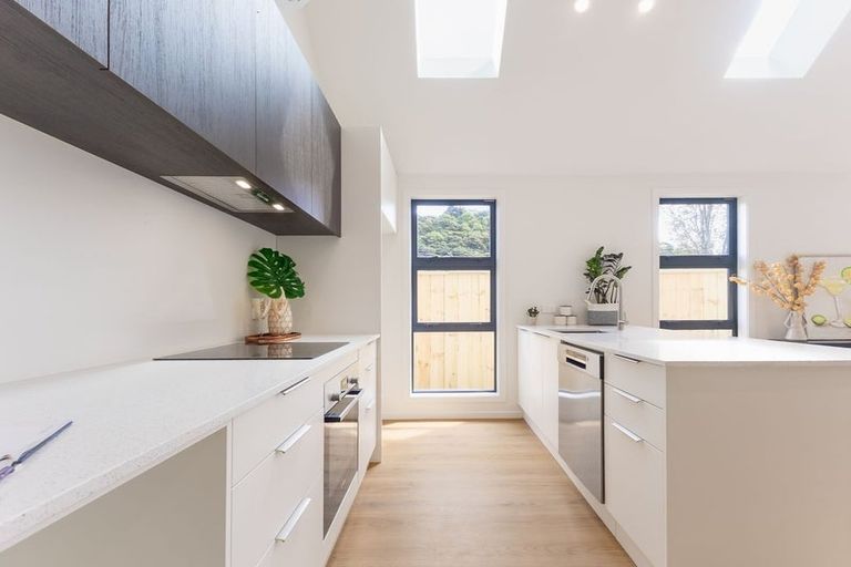 Photo of property in 26-28 Ruahine Street, Paraparaumu, 5032