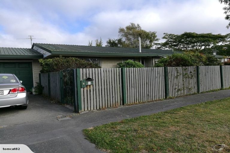 Photo of property in 2 Parr Place, Ilam, Christchurch, 8041