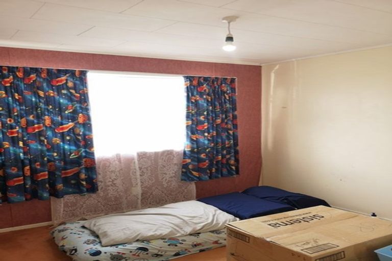 Photo of property in 1 Nan Place, Pakuranga Heights, Auckland, 2010