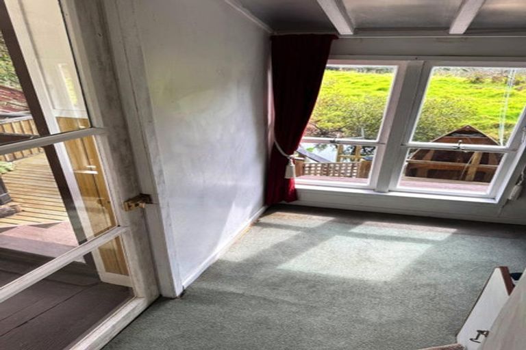 Photo of property in 13b Otanerua Road, Hatfields Beach, Orewa, 0931