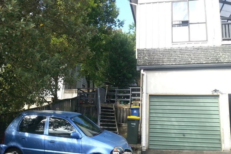 Photo of property in 81 Oaktree Avenue, Browns Bay, Auckland, 0630