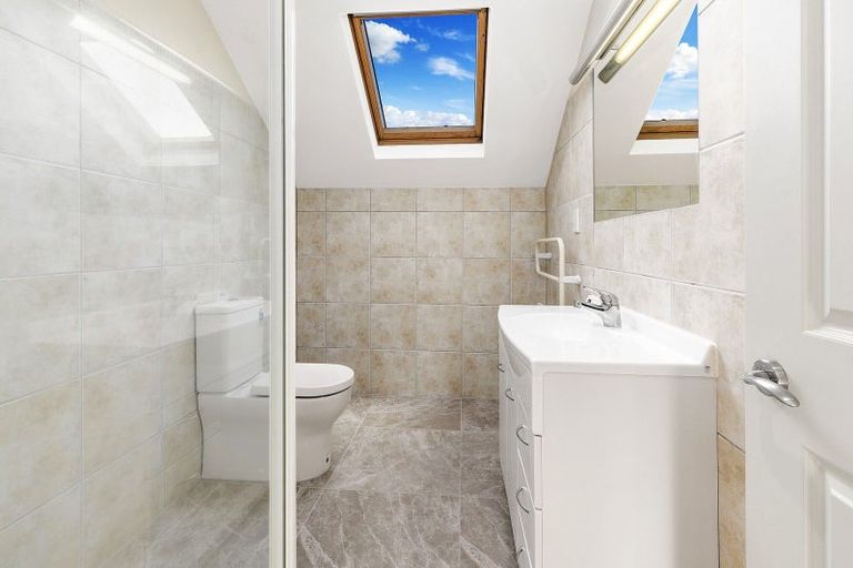 Photo of property in 12 Futuna Close, Karori, Wellington, 6012