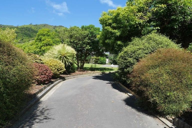 Photo of property in 63 Winara Avenue, Waikanae, 5036