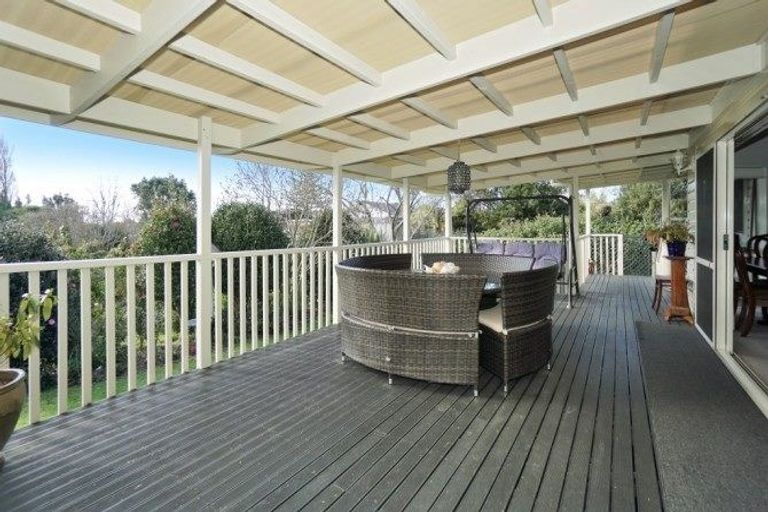 Photo of property in 8 Saunders Place, Te Puke, 3119