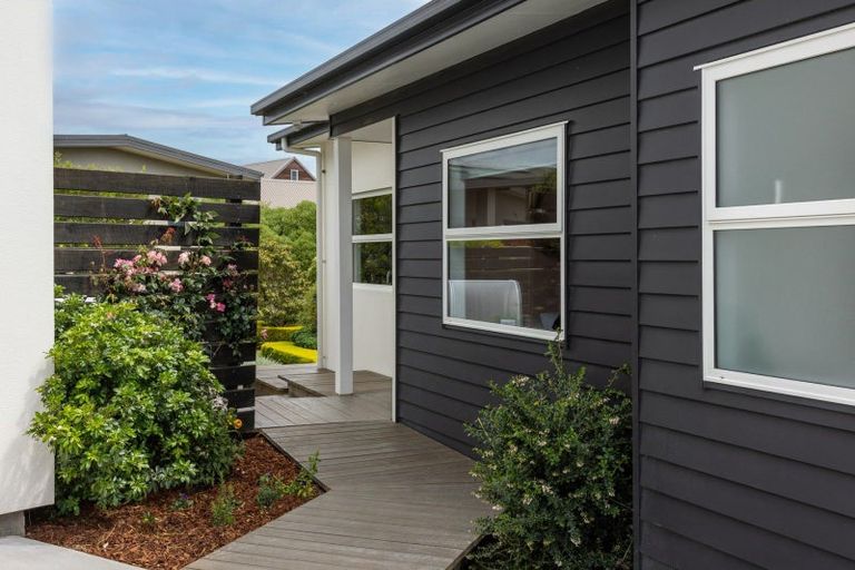 Photo of property in 5 Ridgetop Rise, Fairhall, Blenheim, 7272