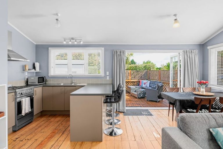 Photo of property in 1a Mahana Road, St Andrews, Hamilton, 3200