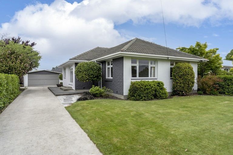 Photo of property in 29 Liverton Crescent, Bishopdale, Christchurch, 8053