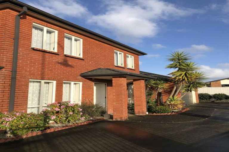 Photo of property in 13 Belcoo Crescent, East Tamaki, Auckland, 2013