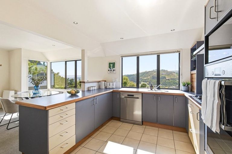 Photo of property in 6a Chastudon Place, Tawa, Wellington, 5028