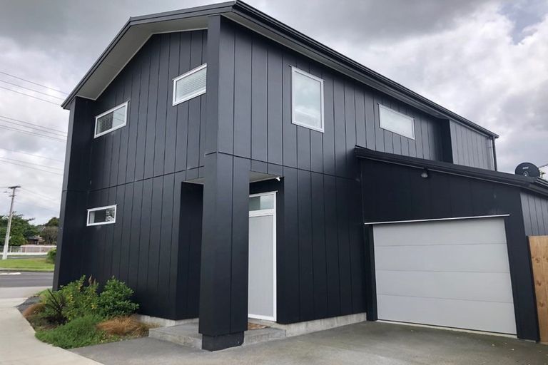 Photo of property in 28a Opaheke Road, Papakura, 2110