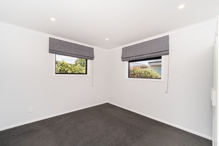 Photo of property in 8b Sinclair Avenue, Highbury, Palmerston North, 4412