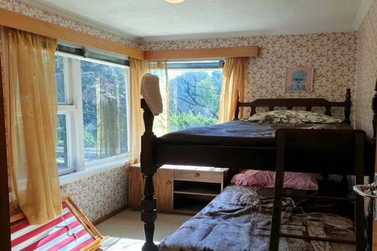 Photo of property in 18 Quail Crescent, Takamatua, 7581