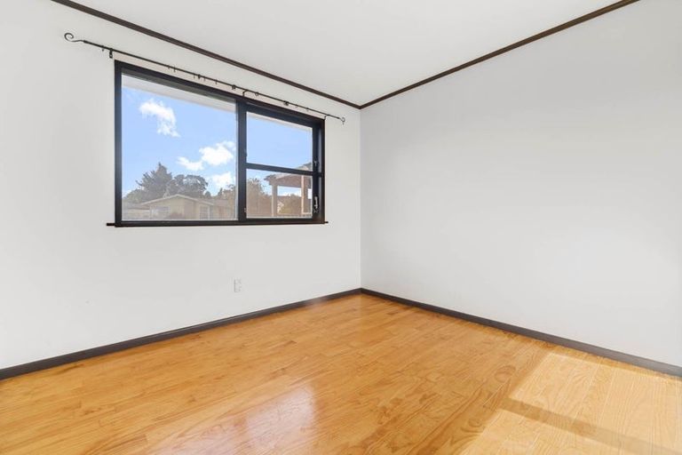 Photo of property in 5 Ainsdale Place, Manurewa, Auckland, 2102