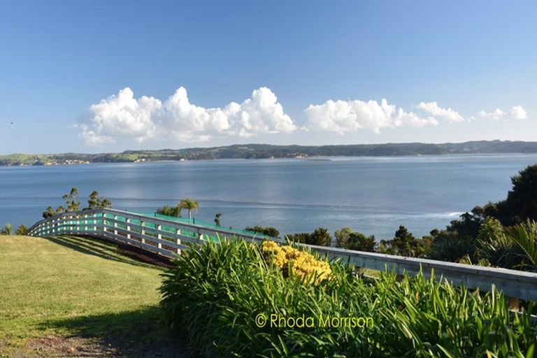 Photo of property in 15 Te Wairoa Lane, Tinopai, 0593