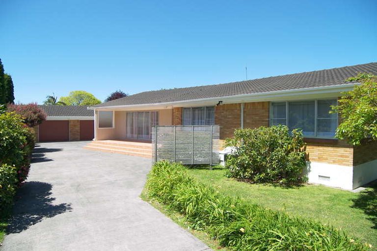Photo of property in 18 Magnolia Avenue, Opaheke, Papakura, 2113