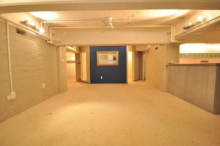 Photo of property in 6a Halleys Lane, Te Aro, Wellington, 6011