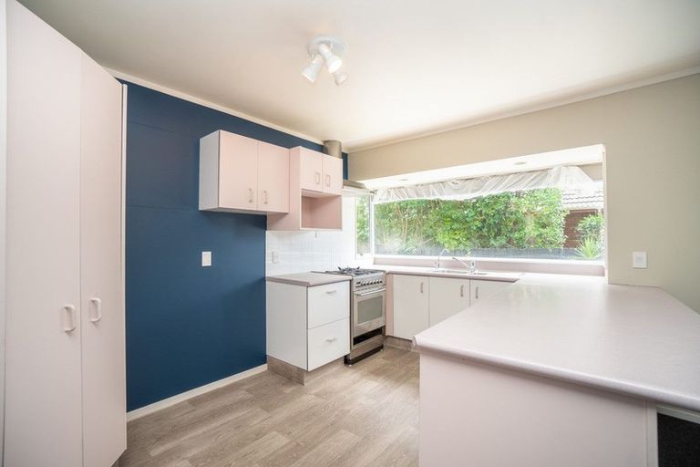 Photo of property in 25 Dalfield Place, Highbury, Palmerston North, 4412