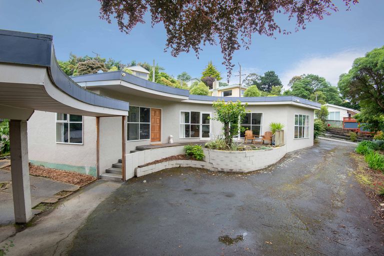 Photo of property in 122 Somerville Street, Andersons Bay, Dunedin, 9013