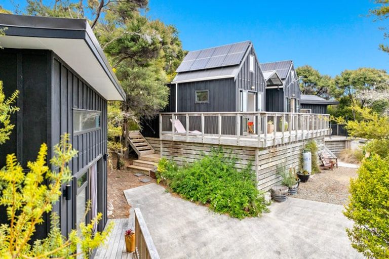 Photo of property in 5 Te Ngahere Lane, Kaiwaka, 0573