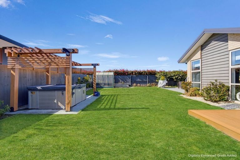 Photo of property in 12 Hamlett Drive, Woodend, 7610