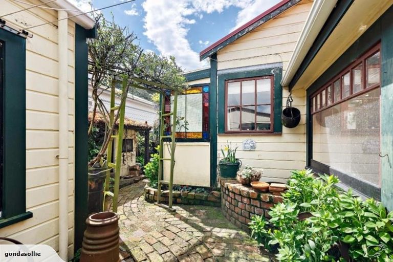 Photo of property in 7 Poplar Grove, Thorndon, Wellington, 6011