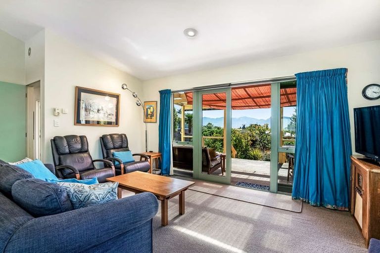 Photo of property in 8b Te Papau Crescent, Diamond Harbour, 8972