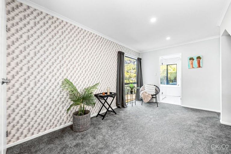 Photo of property in 175 Tirohanga Road, Tirohanga, Lower Hutt, 5010