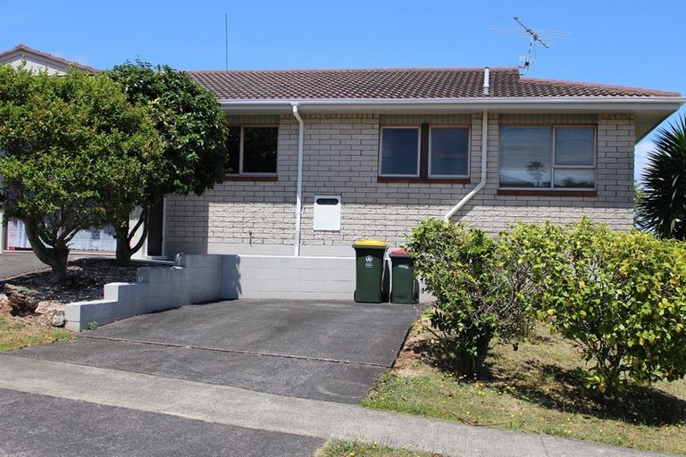 Photo of property in 1/68 Sorrel Crescent, Bucklands Beach, Auckland, 2012