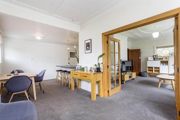 Photo of property in 2 Wycolla Avenue, Saint Clair, Dunedin, 9012