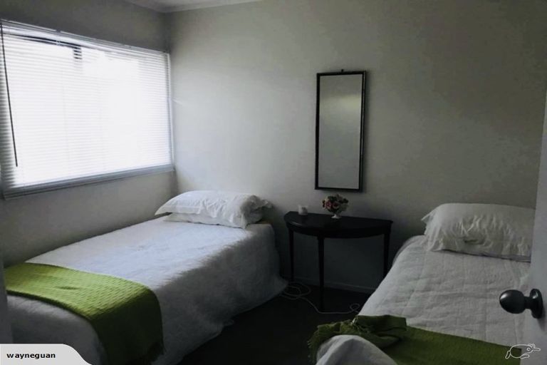 Photo of property in 16 Bob Charles Drive, Golflands, Auckland, 2013