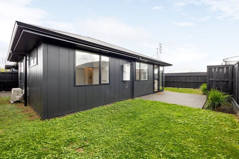 Photo of property in 2/9 Kingsley Street, Saint Andrews, Hamilton, 3200