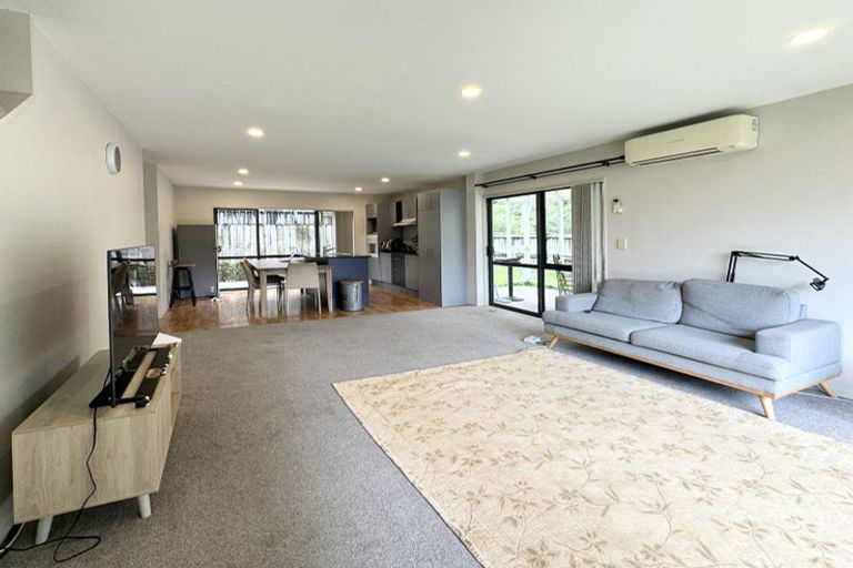 Photo of property in 6 Sun Place, Henderson, Auckland, 0612