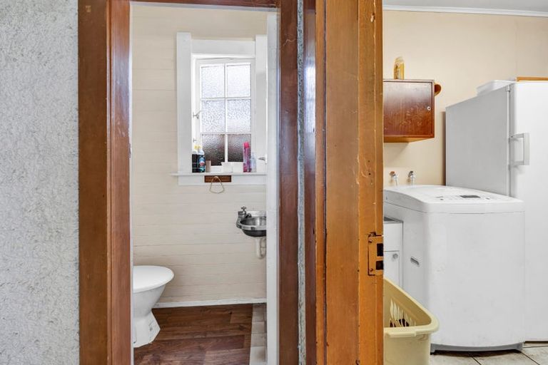 Photo of property in 32 Norfolk Street, Patea, 4520