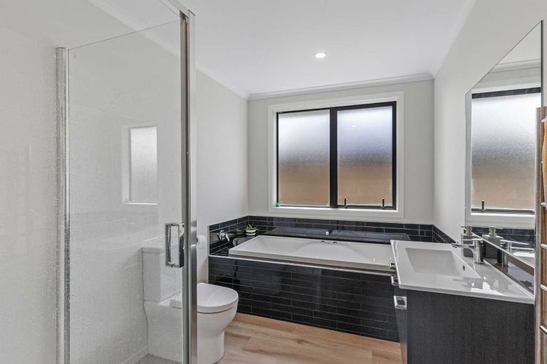 Photo of property in 25 Dalwood Crescent, Rolleston, 7614