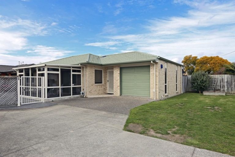 Photo of property in 30a Lee Road, Taradale, Napier, 4112