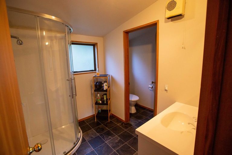 Photo of property in 7b Caples Place, Fernhill, Queenstown, 9300