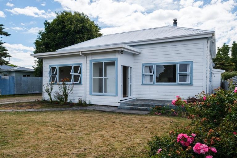 Photo of property in 76 Atkinson Street, Mangapapa, Gisborne, 4010