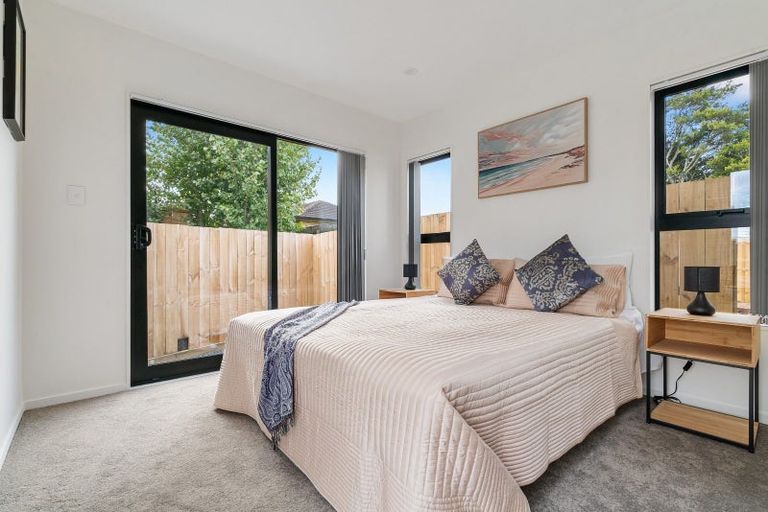 Photo of property in 4/32 Tapuwae Way, Mangere Bridge, 2022