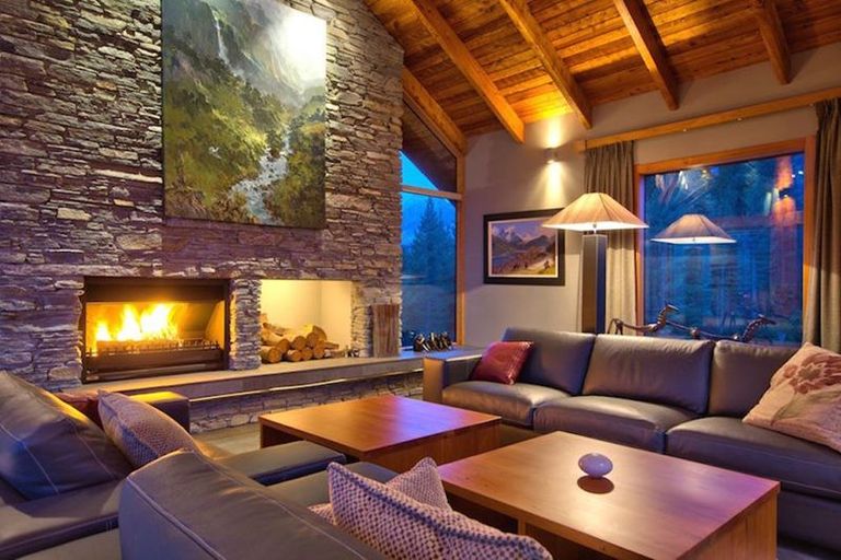 Photo of property in 673 Glenorchy-queenstown Road, Closeburn, Queenstown, 9371