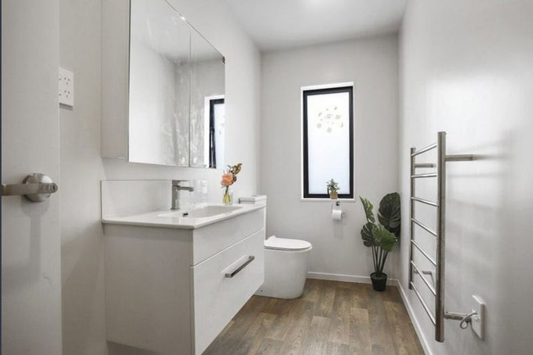 Photo of property in 38 Matawhanga Drive, Wattle Downs, Auckland, 2103