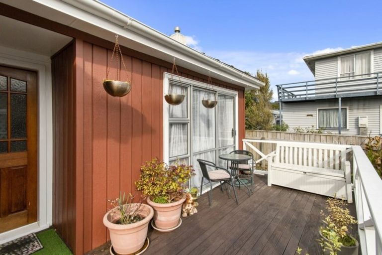 Photo of property in 2/147 Stokes Valley, Stokes Valley, Lower Hutt, 5019