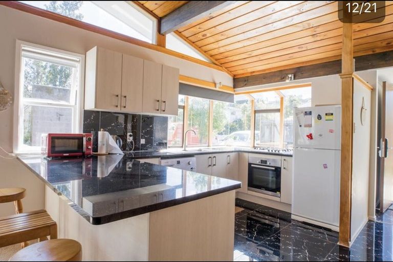 Photo of property in 6 Seaton Road, Murrays Bay, Auckland, 0630