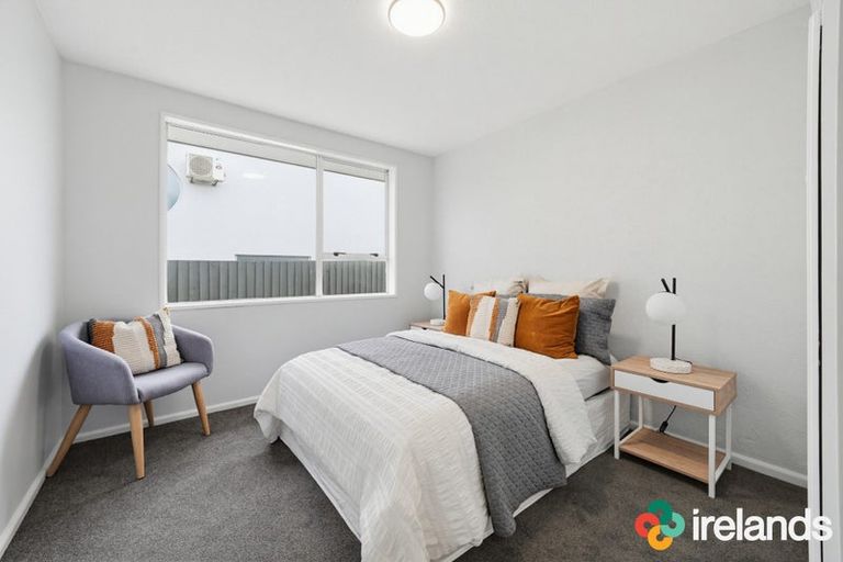 Photo of property in 2/275 Marine Parade, New Brighton, Christchurch, 8061