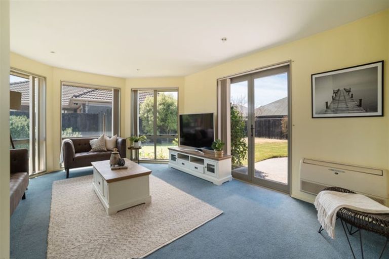 Photo of property in 21 Springs Road, Hornby, Christchurch, 8042