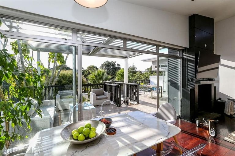 Photo of property in 8 Gaine Street, New Plymouth, 4310