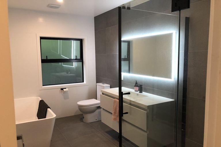 Photo of property in 3 Stoneleigh Grove, Paraparaumu, 5032